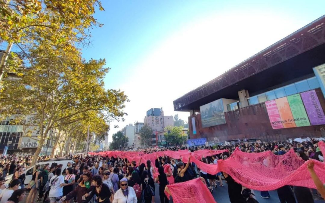 Sentadas textiles y marcha 8M